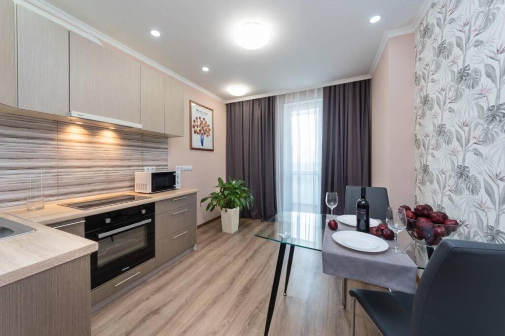 Квартира Люкс В Жк Лебединый, Ул. Ревуцкого 40 Г Kiev Exterior foto